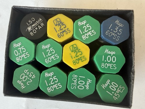 Oil burner nozzles