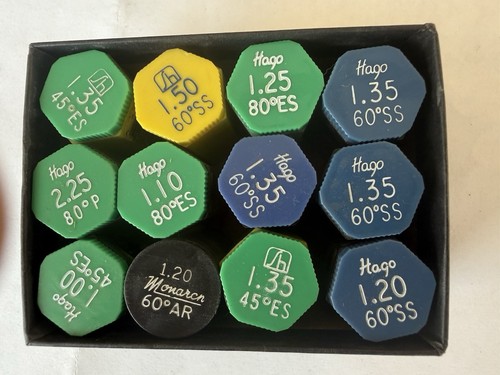 Oil burner nozzles